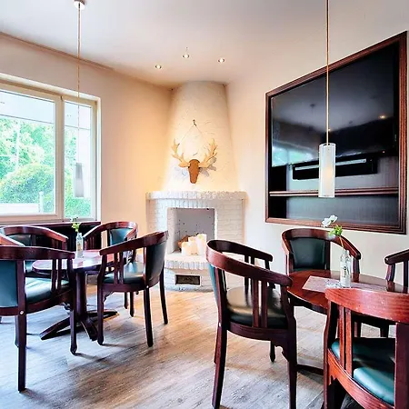 Garner Stuhr - A1 By Ihg 4* ברמן