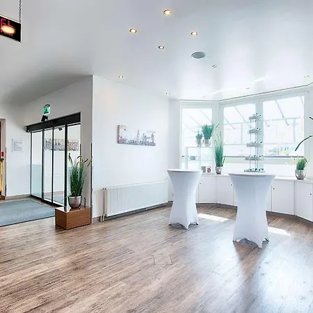 Garner Stuhr - A1 By Ihg