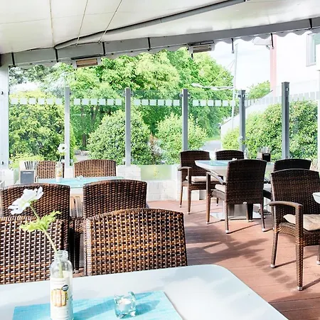 Garner Stuhr - A1 By Ihg מלון ברמן