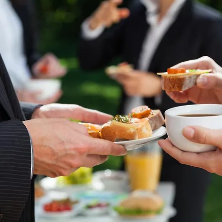 Garner Stuhr - A1 By Ihg מלון