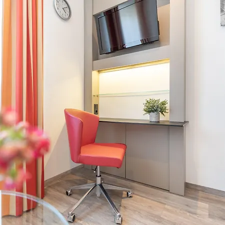 Garner Stuhr - A1 By Ihg ברמן