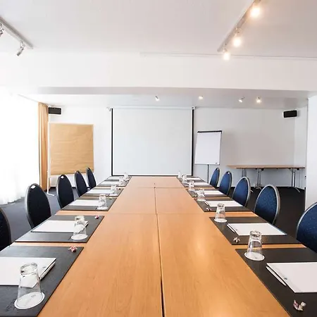 מלון Garner Stuhr - A1 By Ihg ברמן