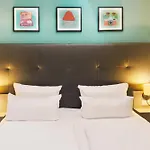 Garner Stuhr - A1 By Ihg بريمين