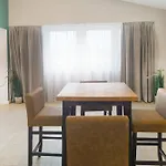 Garner Stuhr - A1 By Ihg فندق