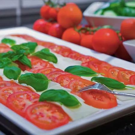 Garner Stuhr - A1 By Ihg 4*