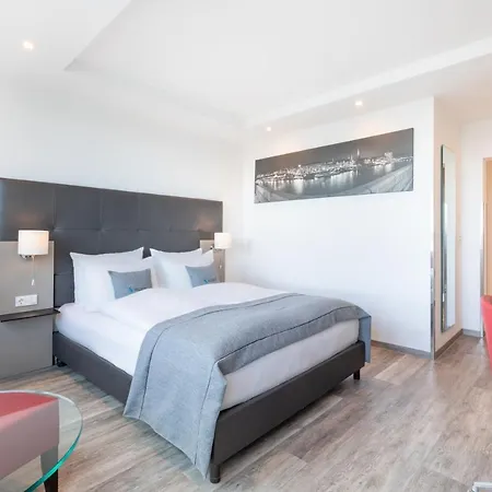Hotel Select A1 Bremen-stuhr 4*