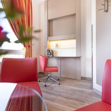 Hotel Select A1 Bremen-stuhr 4*