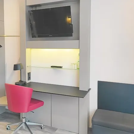 Garner Stuhr - A1 By Ihg 4*