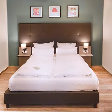 Garner Stuhr - A1 By Ihg 호텔