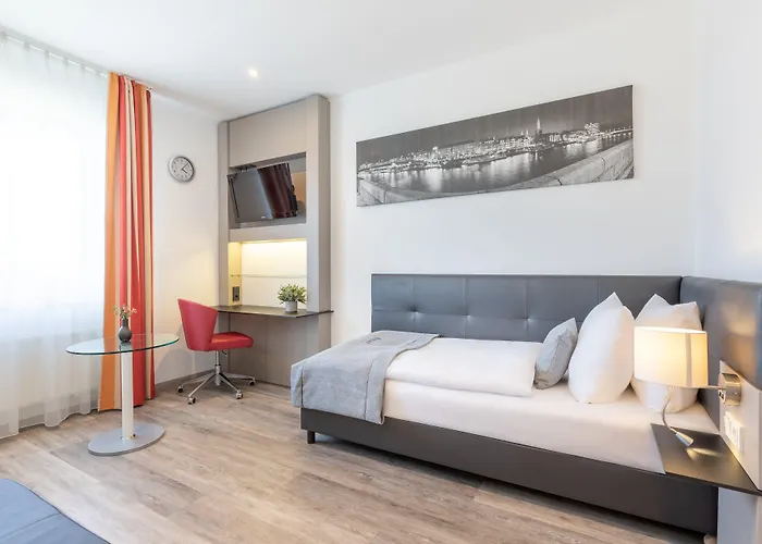 Garner Stuhr - A1 By Ihg 4*